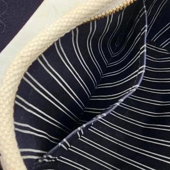 Louis Vuitton Cabas  Limited Edition Navy Striped Antigua - Picture 12 of 16